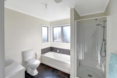 Photo of property in 3 Riverside Road, Taieri Mouth, 9091