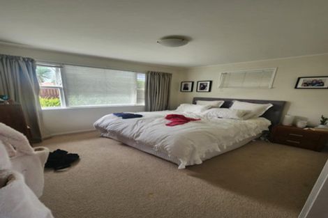 Photo of property in 90 Lauderdale Road, Birkdale, Auckland, 0626
