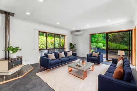 Photo of property in 115 Sandstone Road, Whitford, Manurewa, 2576