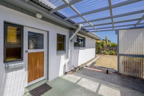 Photo of property in 868 Hokio Beach Road, Hokio Beach, Levin, 5571