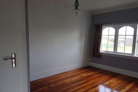 Photo of property in 47 Karioitahi Road, Waiuku, 2683