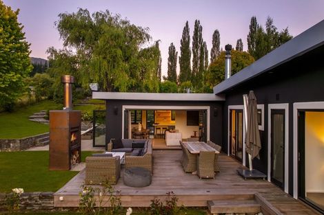 Photo of property in 17 Mooney Road, Speargrass Flat, Queenstown, 9371