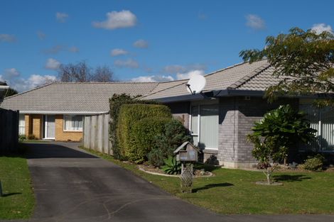 Photo of property in 1/71 Frank Nobilo Drive, Golflands, Auckland, 2013