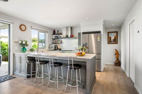 Photo of property in 229a Ocean Road, Whangamata, 3620