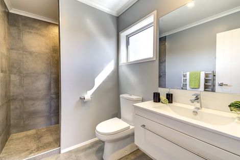 Photo of property in 34 Glaisdale Crescent, Flagstaff, Hamilton, 3210