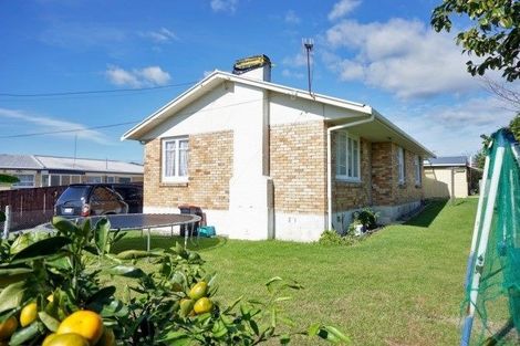 Photo of property in 10 Atuaroa Avenue, Te Puke, 3119