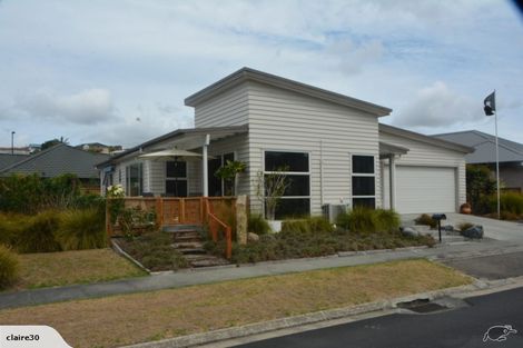 Photo of property in 10 Piper Lane, Snells Beach, 0920