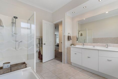 Photo of property in 29 Carribean Place, Papamoa Beach, Papamoa, 3118