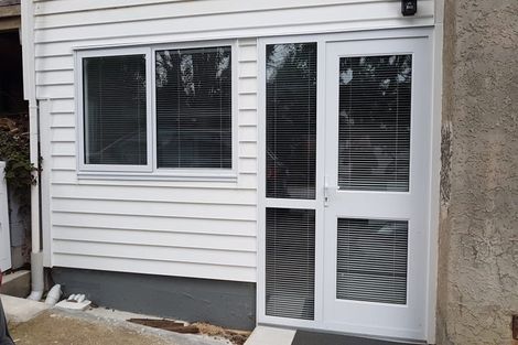 Photo of property in 25 Okareka Place, Pakuranga Heights, Auckland, 2010