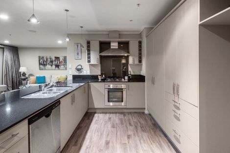 Photo of property in 14/72d Devonport Road, Tauranga, 3110