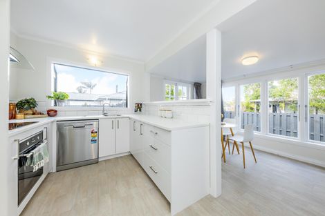 Photo of property in 1/25 Blanes Road, Weymouth, Auckland, 2103