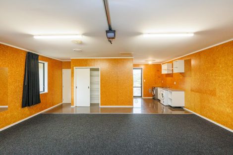 Photo of property in 71 County Heights Drive, Aokautere, Palmerston North, 4471