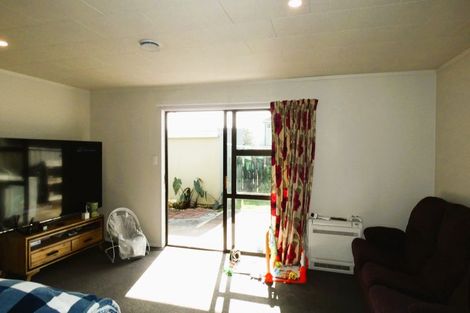 Photo of property in 75b Romilly Street, Westport, 7825