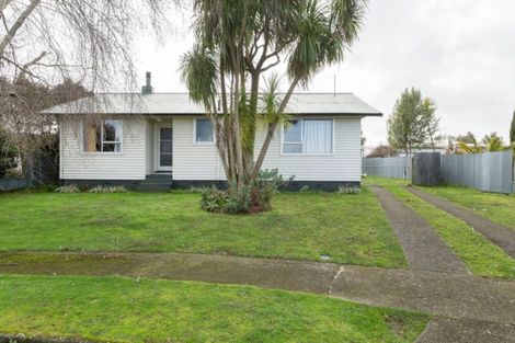 Photo of property in 15 Runciman Place, Dannevirke, 4930