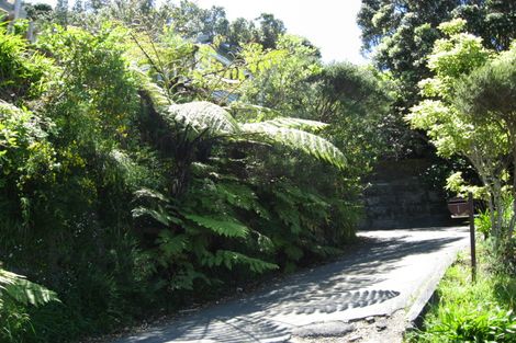 Photo of property in 1 Homebush Road, Khandallah, Wellington, 6035