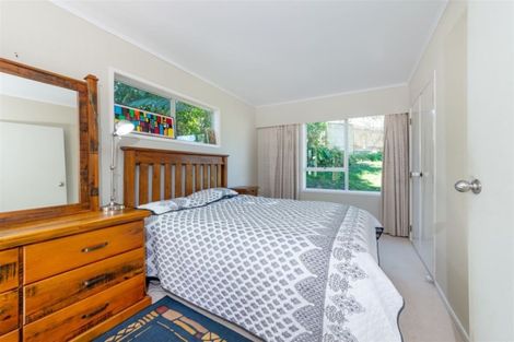 Photo of property in 37 Barlow Place, Chatswood, Auckland, 0626