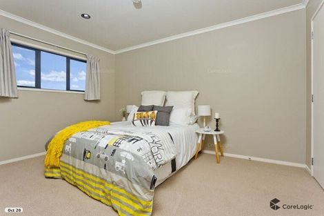 Photo of property in 95 Fields Parade, Oteha, Auckland, 0632