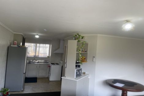 Photo of property in 2/1369 Dominion Extension, Mount Roskill, Auckland, 1041