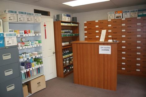 Photo of property in 2c/7-11 Bute Road, Browns Bay, Auckland, 0630