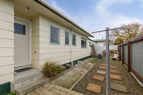 Photo of property in 40 Geraldine Crescent, Cloverlea, Palmerston North, 4412