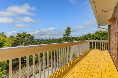Photo of property in 2/581 East Coast Road, Browns Bay, Auckland, 0630