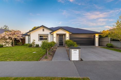 Photo of property in 11 Old Red Barn Road, Halswell, Christchurch, 8025