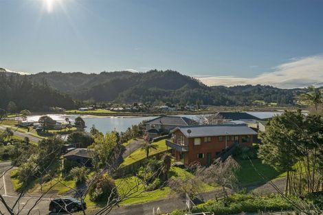 Photo of property in 11 Patton Place, Tairua, 3508