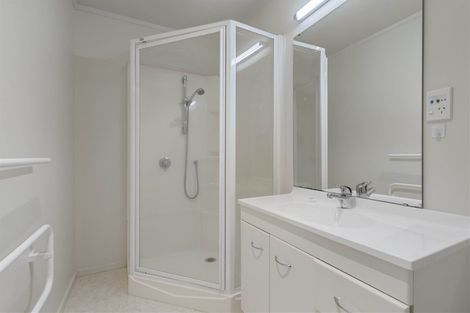 Photo of property in 88 Tauranga Place, Orewa, 0931