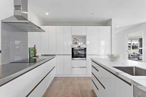 Photo of property in 28 Feist Street, Carterton, 5713