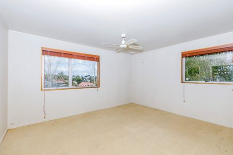 Photo of property in 33 Meadowvale Avenue, Forrest Hill, Auckland, 0620