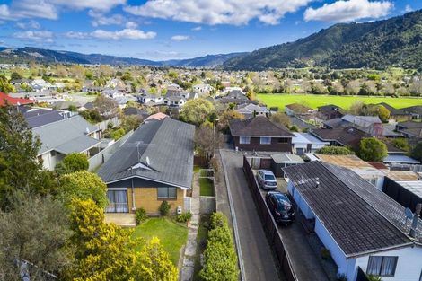 Photo of property in 1/21 Roband Crescent, Brown Owl, Upper Hutt, 5018