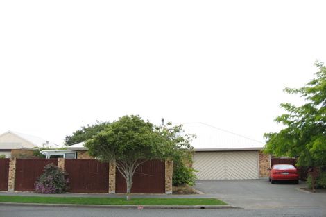 Photo of property in 10 Anglesea Avenue, Parklands, Christchurch, 8083