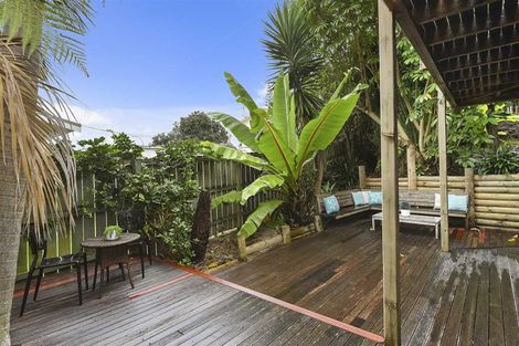 Photo of property in 1/49 Mozeley Avenue, Devonport, Auckland, 0624