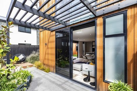 Photo of property in 43a Gracefield Avenue, Christchurch Central, Christchurch, 8013