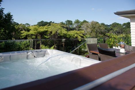 Photo of property in 82 Pohutukawa Parade, Riverhead, 0820