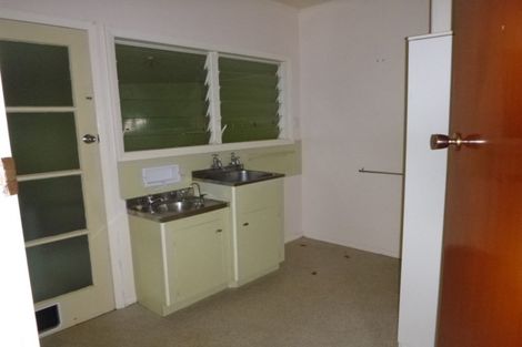 Photo of property in 18 Richardson Street, Woodville, 4920