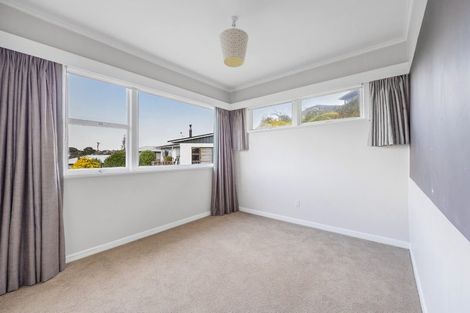 Photo of property in 2/17 Bevyn Street, Castor Bay, Auckland, 0620