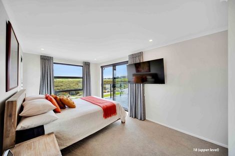 Photo of property in 18a Foreshore Lane, Karaka, Papakura, 2113