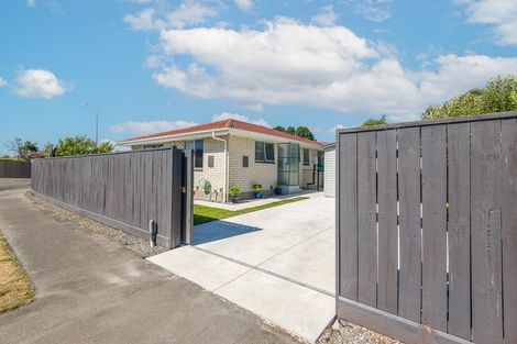Photo of property in 1/47 Kawau Crescent, Bromley, Christchurch, 8062