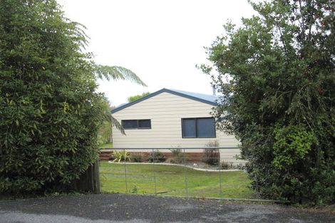 Photo of property in 71 Ocean Beach Road, Tairua, 3508
