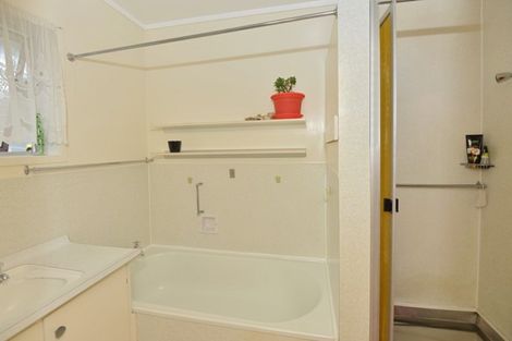 Photo of property in 13 Raewyn Street, Morningside, Whangarei, 0110