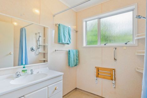 Photo of property in 28b Hillside Drive, Maoribank, Upper Hutt, 5018