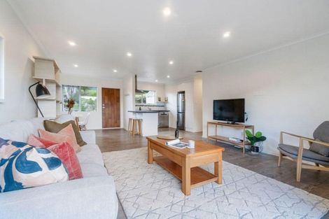 Photo of property in 1/10 Bryers Place, Bayview, Auckland, 0629