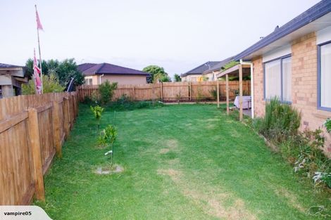 Photo of property in 8 Sid Place, Mangere, Auckland, 2022