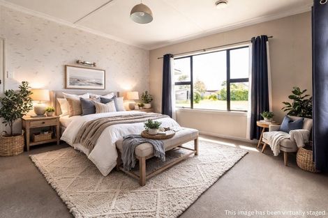 Photo of property in 42 Albert Street, Winton, 9720