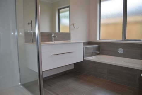 Photo of property in 39 Leet Crescent, Papamoa Beach, Papamoa, 3118