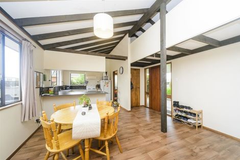 Photo of property in 6 Adams Place, Kelvin Grove, Palmerston North, 4414