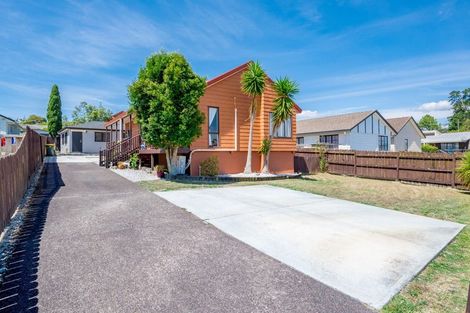 Photo of property in 14 De Quincey Terrace, Highland Park, Auckland, 2010