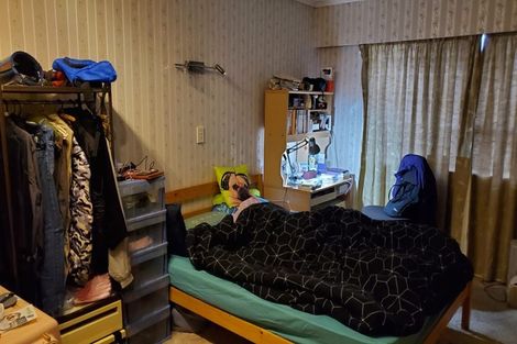 Photo of property in 2/131 Glenmore Road, Sunnyhills, Auckland, 2010