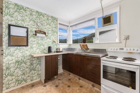 Photo of property in 9 Taine Street, Taita, Lower Hutt, 5011